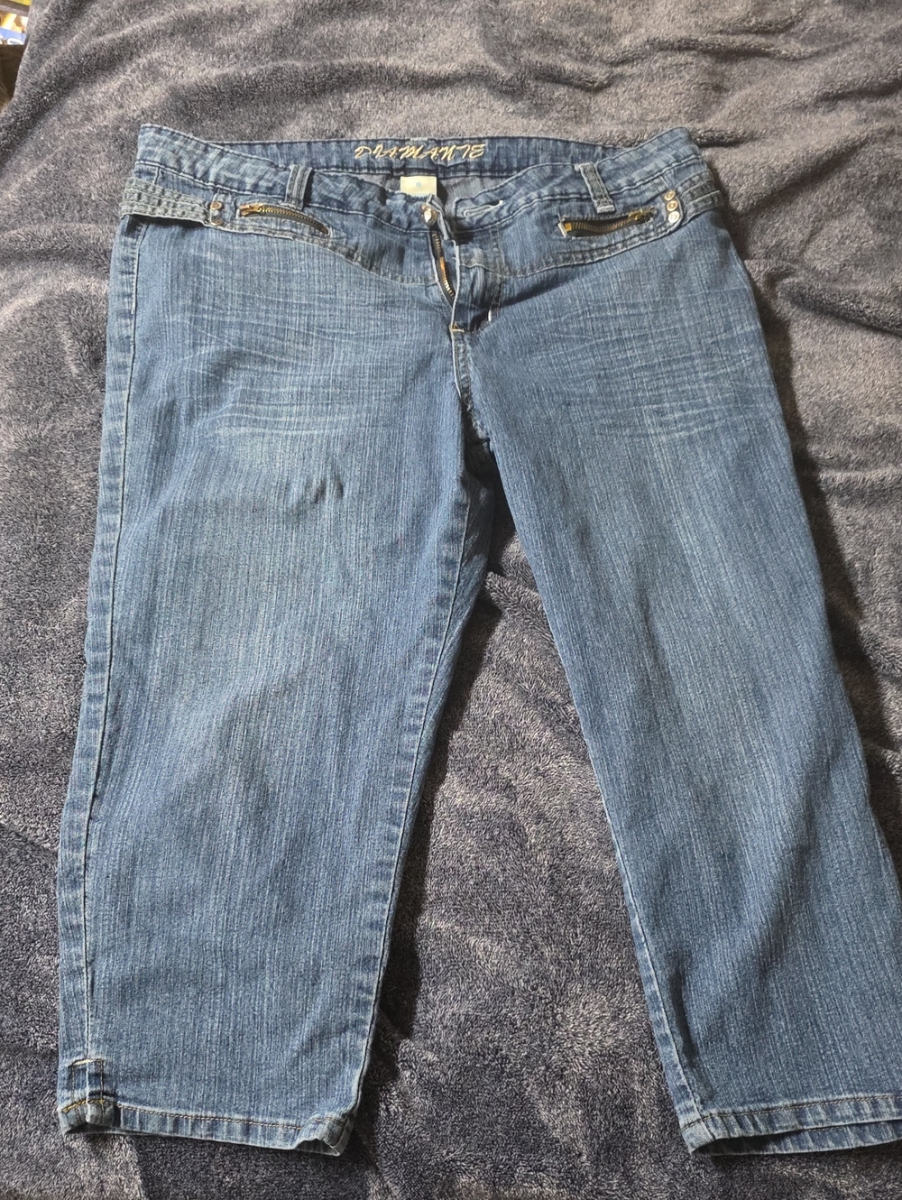 Dynamite Women's Blue Capri Denim Jeans